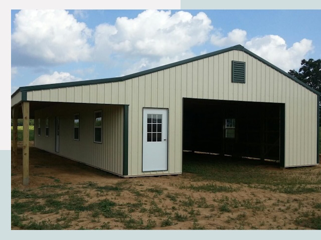 Строительство конюшен в Новотроицке