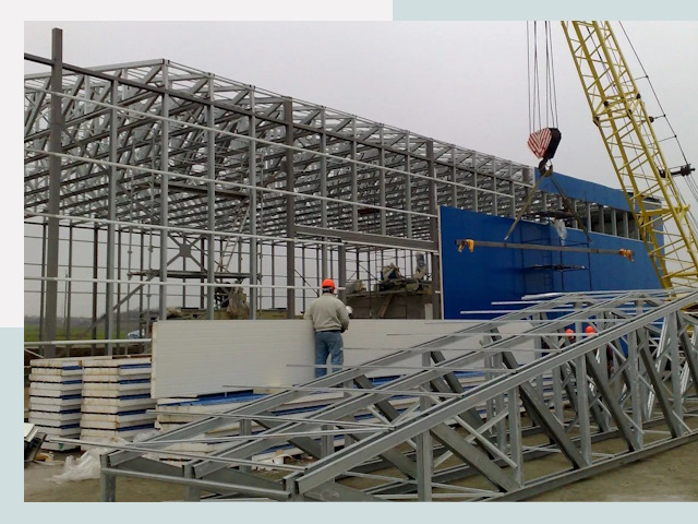 Строительство заводов в Новотроицке